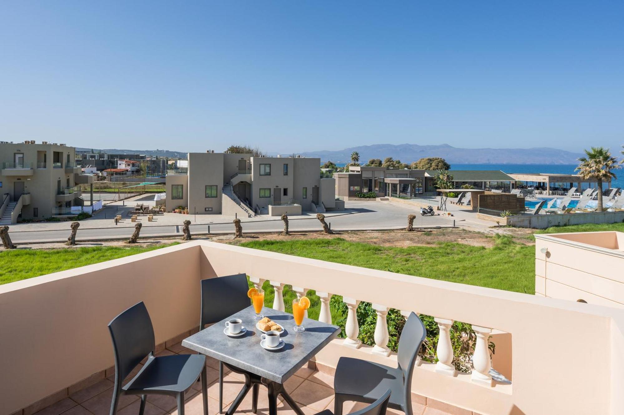 Hotel Caretta Beach Gerani  Exterior photo