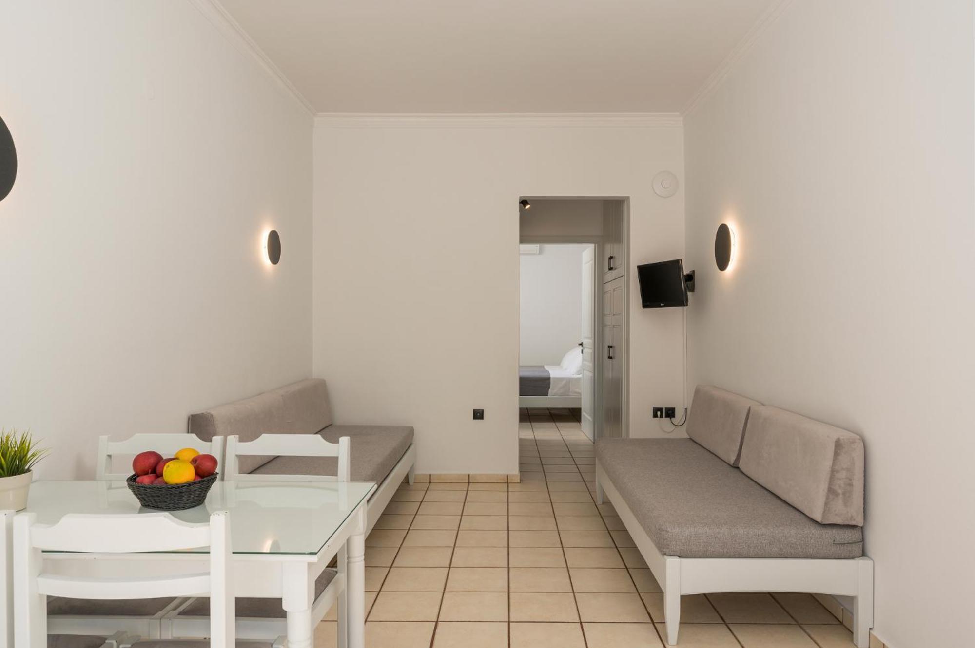 Hotel Caretta Beach Gerani  Exterior photo