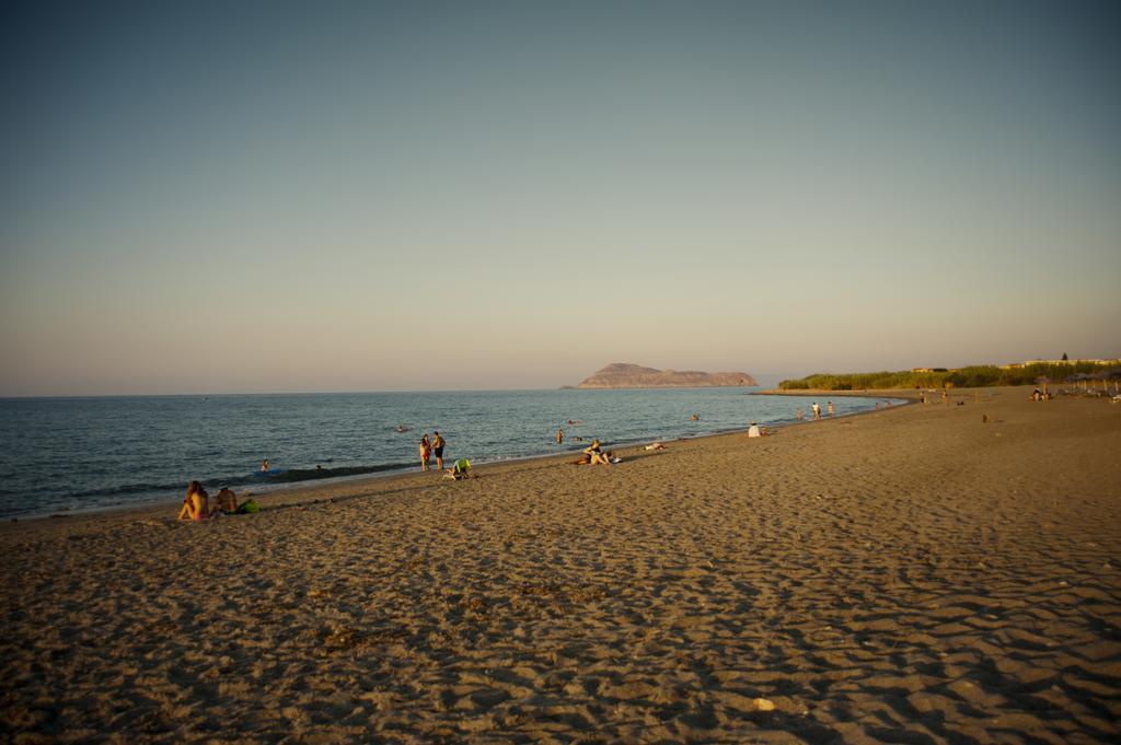 Hotel Caretta Beach Gerani  Exterior photo